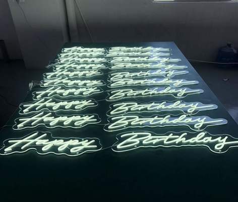 Tienda de vacaciones esencial 12V personalizado resistente al agua RGB Flexible Silicio LED luz de signo de neón