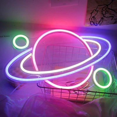 Transforme su habitación en un espacio fresco y de moda con nuestra luz LED de la señal de neón del planeta