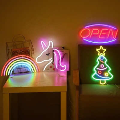 Set de sala de fiestas Signos de neón LED Signo acrílico con luces LED RGB Personalizado y operado por USB