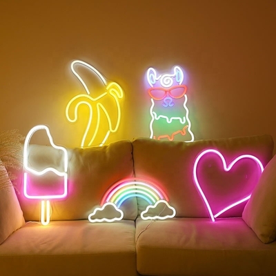 Luz de neón de estrella de luna LED para decoración de festivales Duración de vida 50000 horas Consumo de energía 1