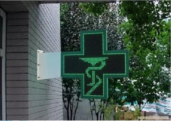 Display LED cruzado de farmacia al aire libre con destello brillante e integración de funciones SDK