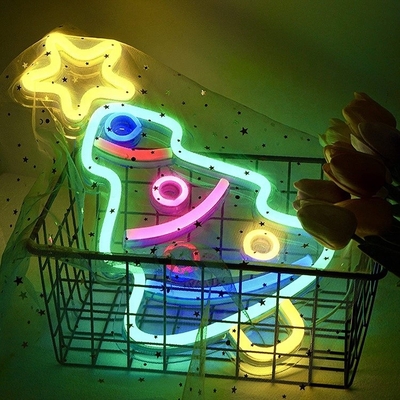 Luz de neón de árbol de Navidad personalizado para decoraciones de fiesta Brillante y festivo