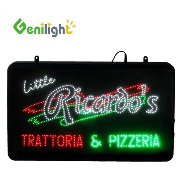 Señales LED a todo color personalizadas para interiores en la Pizzería Trattoria de Little Ricardo